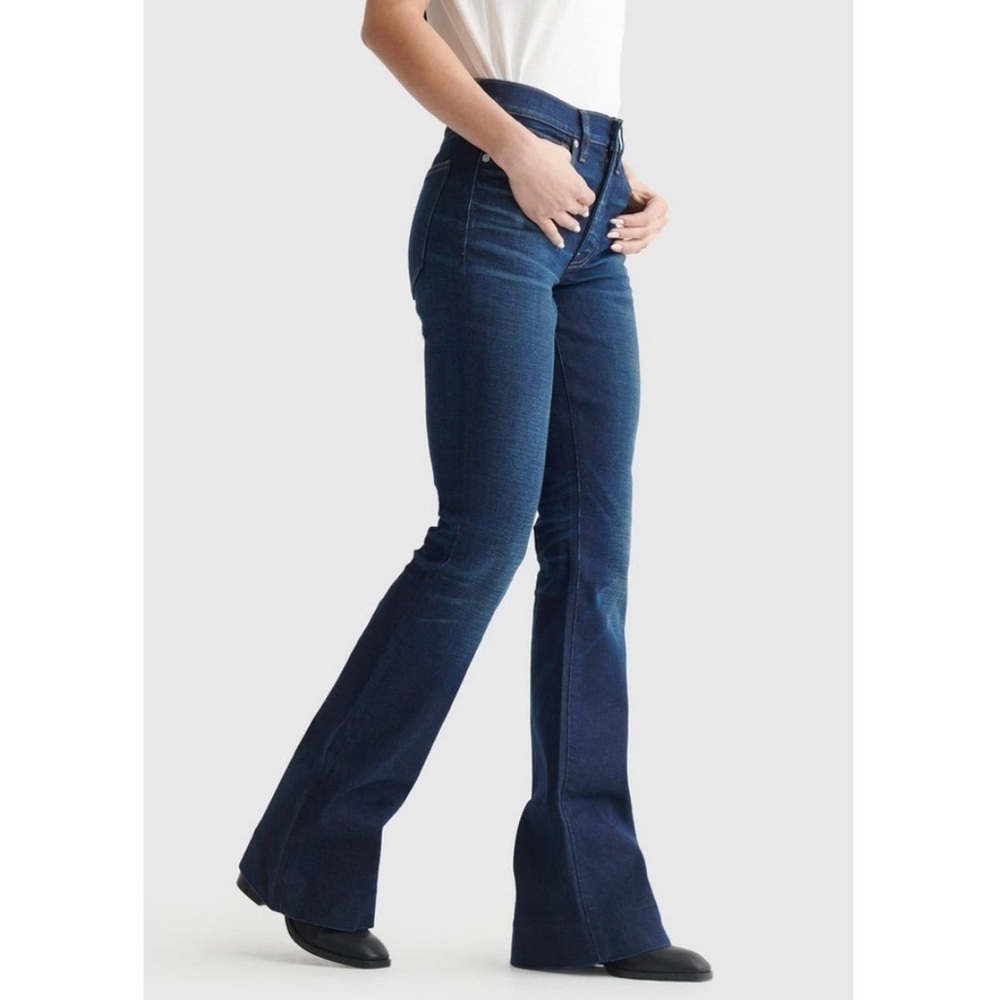 Lucky Brand Stevie High Rise Wide Flared Leg Jeans Dark Wash Denim 10